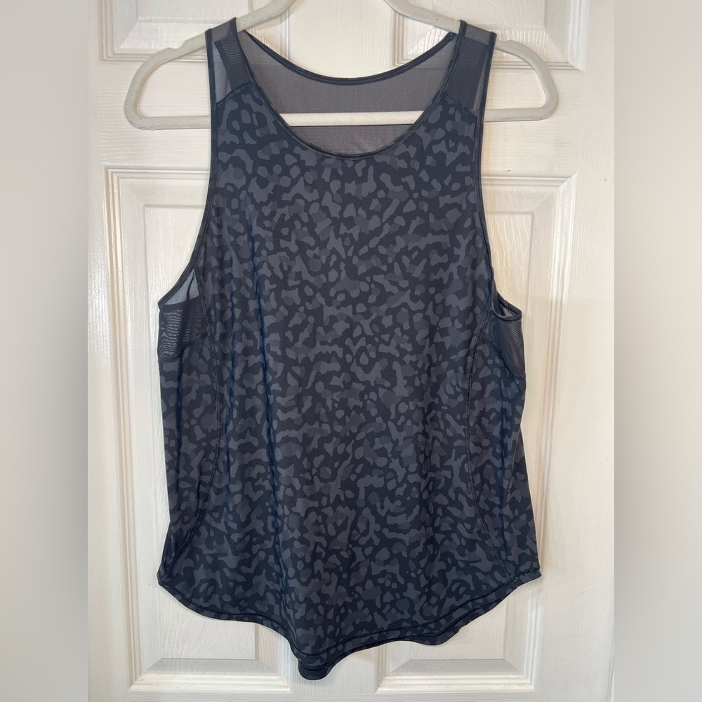 Lululemon Sculpt Tank II Formation Camo Deep Coal Multi/Black‎ Cheetah Size 8